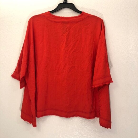 Kedem Sasson Raw Edge Boxy V-Neck Dolman Top - Picture 4 of 7